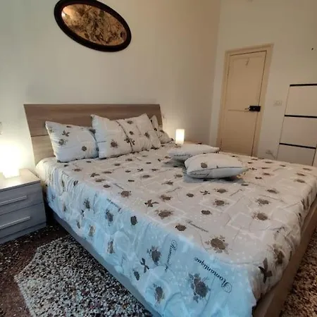 Genoa Apartment Welcome To Jared Burnett *