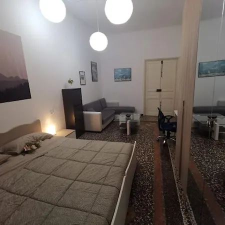 Genoa Apartment Welcome To Jared Burnett * Genua